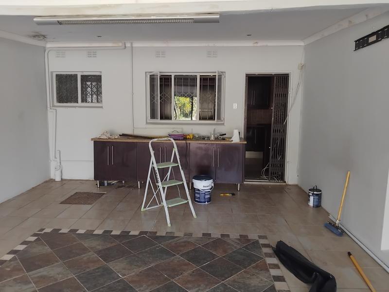 5 Bedroom Property for Sale in Southernwood Eastern Cape